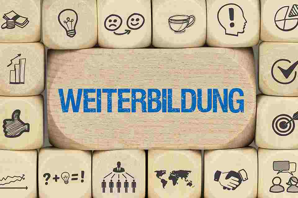 Schriftzug Weiterbildung